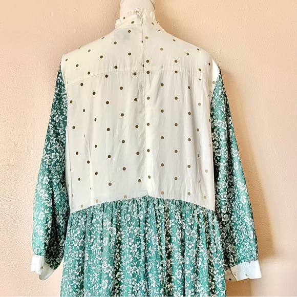 Dainty Jewells White & Green Floral With Gold Polkadot 3/4 Sleeve Dress. - Picture 5 of 9